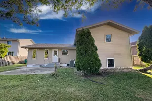 1049 Heather Ln, Munster, IN 46321 - Photo 30