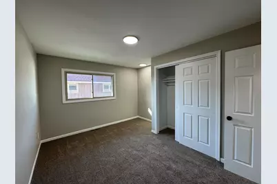 1049 Heather Lane, Munster, IN 46321 - Photo 18