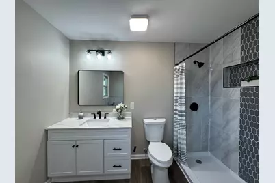 1049 Heather Lane, Munster, IN 46321 - Photo 14