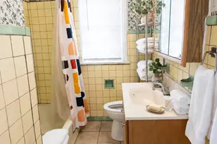 715 Garfield St, Gary, IN 46404 - Photo 14