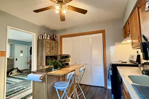3609 St Joseph Pl, Hobart, IN 46342 - Photo 8
