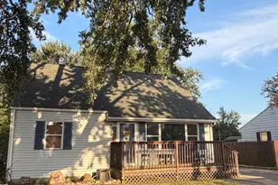3609 St Joseph Pl, Hobart, IN 46342 - Photo 2