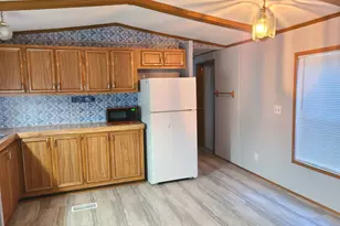 4381 Hawthorn Rd, Wheatfield, IN 46392 - Photo 8