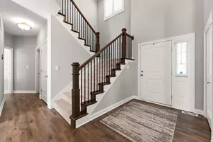 514 Gentile Court, Valparaiso, IN 46385 - Photo 2