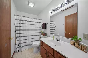 801 S 19th St, Chesterton, IN 46304 - Photo 26