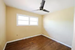 7815 Carolina Pl, Merrillville, IN 46410 - Photo 18