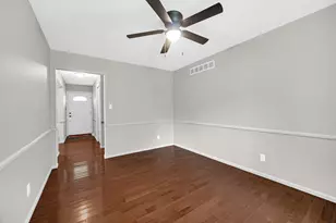 207 Highland Dr, Valparaiso, IN 46383 - Photo 12