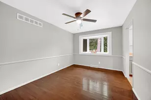 207 Highland Dr, Valparaiso, IN 46383 - Photo 8