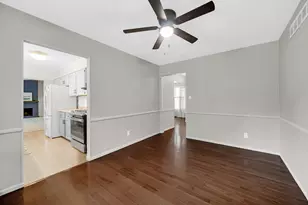 207 Highland Dr, Valparaiso, IN 46383 - Photo 10