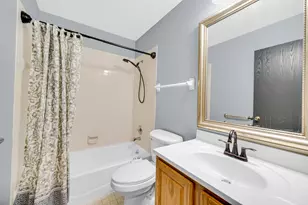 207 Highland Dr, Valparaiso, IN 46383 - Photo 24