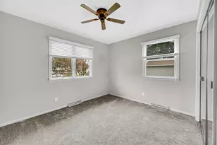 207 Highland Dr, Valparaiso, IN 46383 - Photo 28