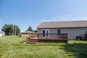 436 S Kittery Dr, Rensselaer, IN 47978 - Photo 6