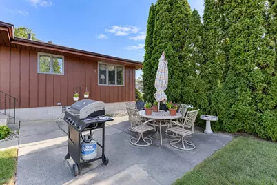 9500 Lilac Lane, Munster, IN 46321 - Photo 6