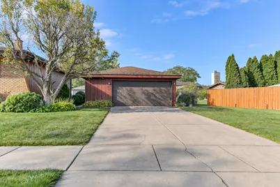 9500 Lilac Lane, Munster, IN 46321 - Photo 2