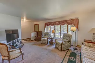 9500 Lilac Ln, Munster, IN 46321 - Photo 10