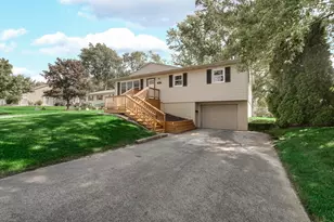 250 Prairie St, Lowell, IN 46356 - Photo 2