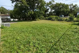 2209 Cleveland St, Gary, IN 46404 - Photo 30