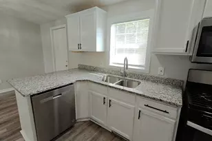 2209 Cleveland St, Gary, IN 46404 - Photo 8