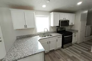 2209 Cleveland St, Gary, IN 46404 - Photo 6