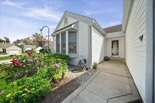 1060 Vanderburgh St, Valparaiso, IN 46385 - Photo 4