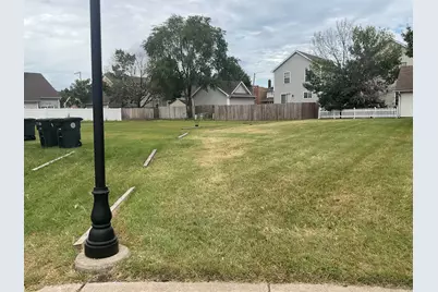 1712 Senator Drive, East Chicago, IN 46312 - Photo 2