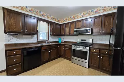 6190 Oglethorpe Avenue, Portage, IN 46368 - Photo 10