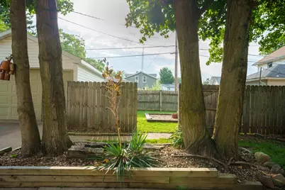 208 C Street, La Porte, IN 46350 - Photo 26