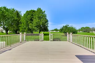 8900 Porter Ct, Crown Point, IN 46307 - Photo 6