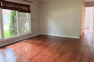 1305 Napoleon St, Valparaiso, IN 46383 - Photo 2
