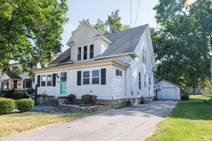 737 N College Ave, Rensselaer, IN 47978 - Photo 1