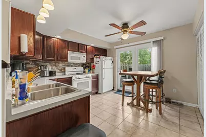 1031 Windsor Lane, Dyer, IN 46311 - Photo 6