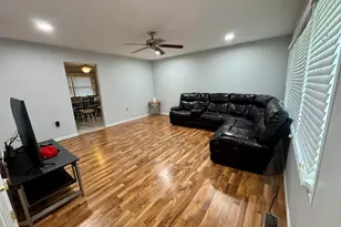 765 Baltimore Rd, Valparaiso, IN 46385 - Photo 4