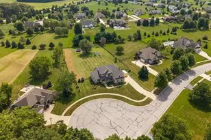 190 Buckskin Ln, Valparaiso, IN 46383 - Photo 4