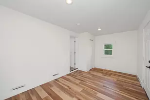 921 A Fleming St, Hobart, IN 46342 - Photo 20