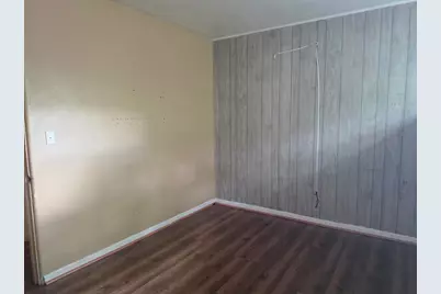 7010 Ash Place, Gary, IN 46403 - Photo 10