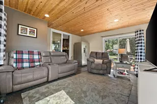 3167 Westwind Ct, Crown Point, IN 46307 - Photo 12