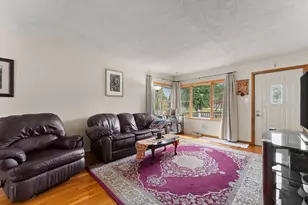 228 E Division St, Demotte, IN 46310 - Photo 6