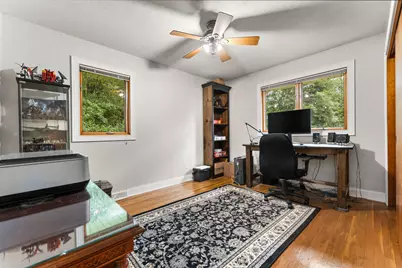 228 E Division Street, Demotte, IN 46310 - Photo 16