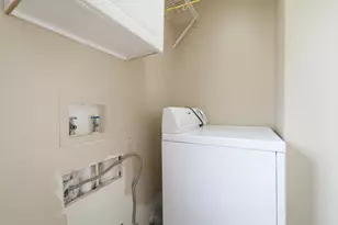 708 S Rose Ave, Kouts, IN 46347 - Photo 10