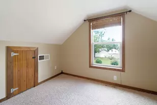 708 S Rose Ave, Kouts, IN 46347 - Photo 14