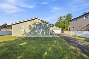 286 Gerry St, Gary, IN 46406 - Photo 2
