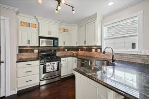 13 Edinburgh Ct, Valparaiso, IN 46385 - Photo 10