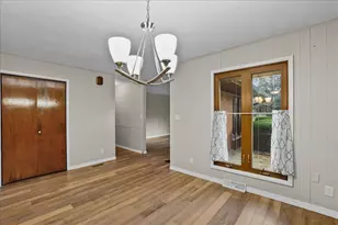 1805 Clover Ln, Valparaiso, IN 46385 - Photo 6
