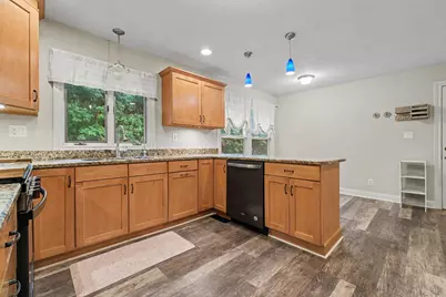 638 Hazelwood Path, Valparaiso, IN 46385 - Photo 8