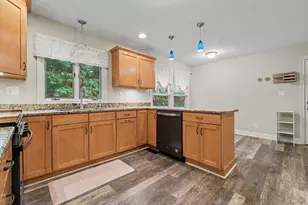 638 Hazelwood Path, Valparaiso, IN 46385 - Photo 8