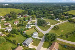 1611 Crest View Ln, La Porte, IN 46350 - Photo 32