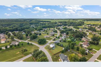 1611 Crest View Lane, La Porte, IN 46350 - Photo 28