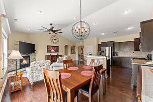 3103 Winter Garden Dr, Valparaiso, IN 46385 - Photo 8