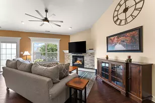3103 Winter Garden Dr, Valparaiso, IN 46385 - Photo 4