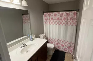 60 Polly Ln, Hobart, IN 46342 - Photo 10